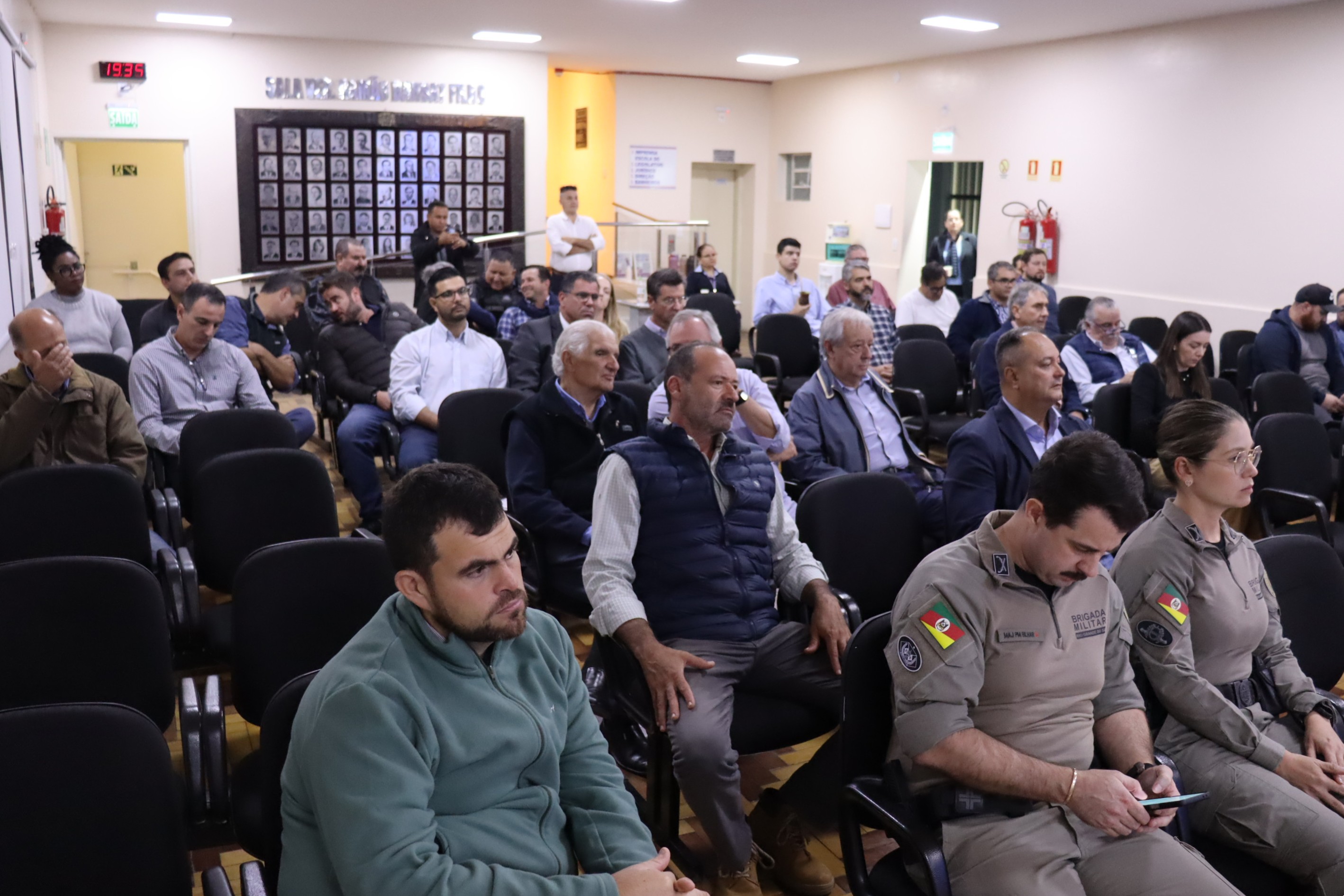 1ª Reunião da Frente Parlamentar de Combate aos Crimes no Agronegócio foi realizada na Câmara