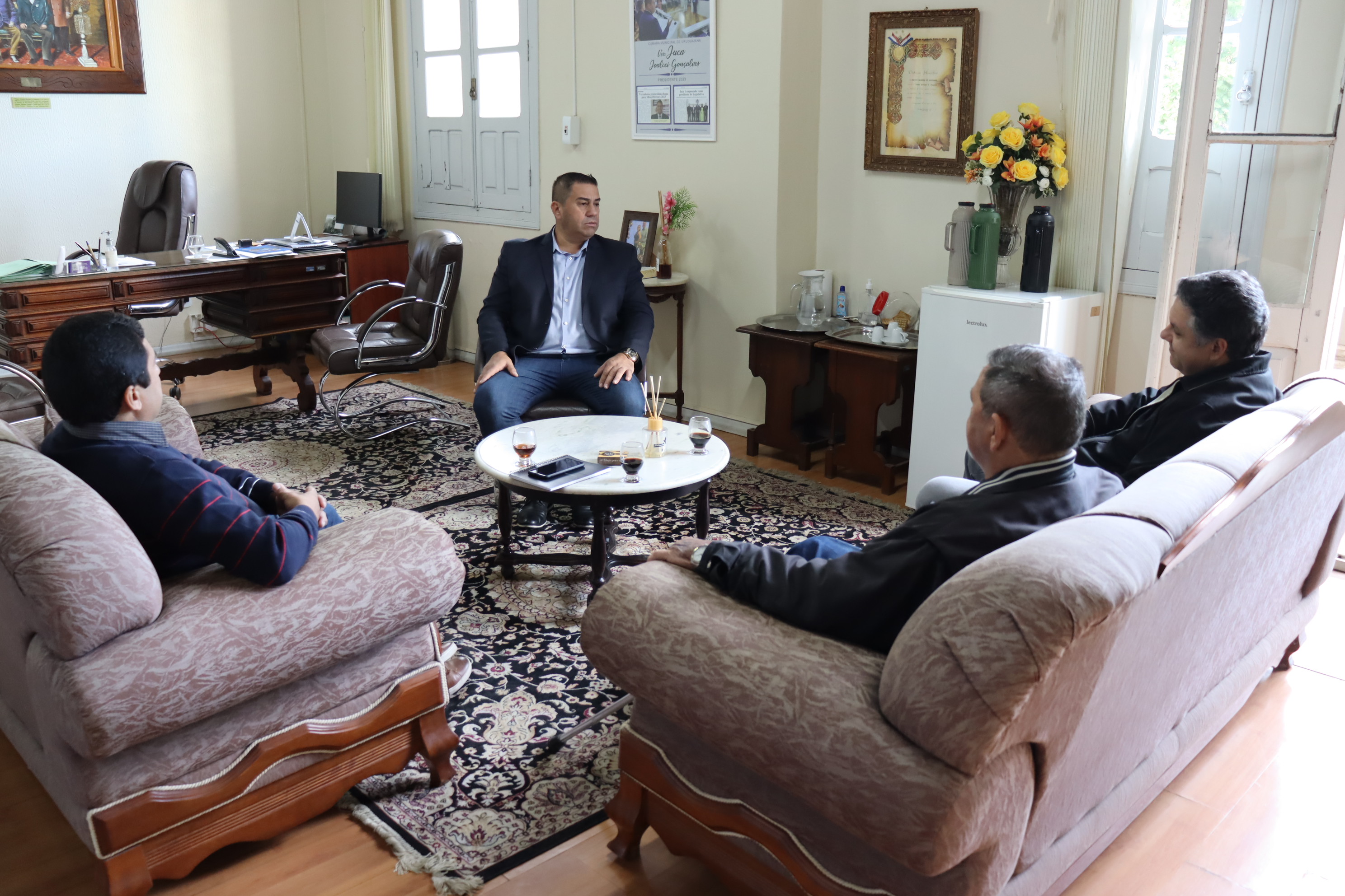 AFMU apresenta demandas da Câmara 