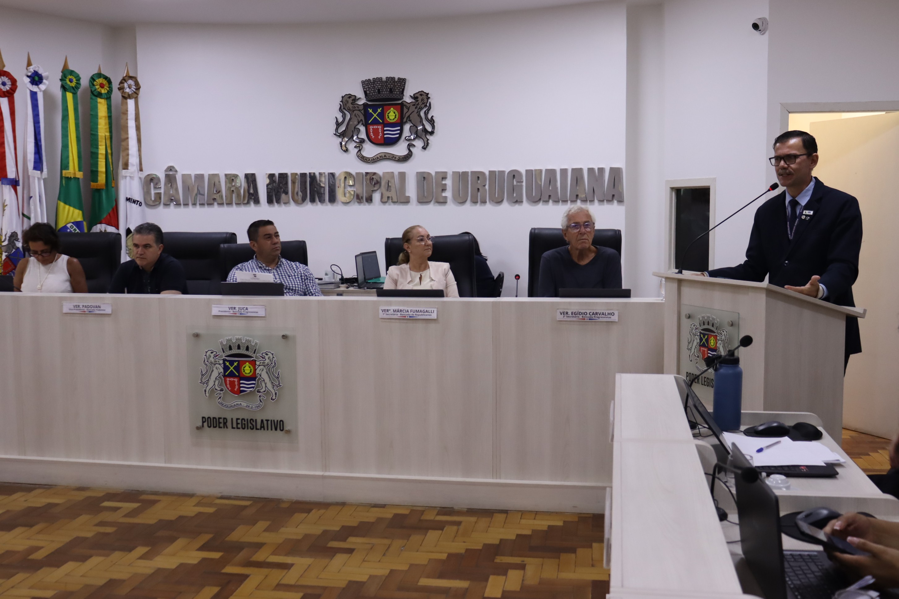 Agendas do Legislativo em Brasília são detalhadas à comunidade na tribuna 