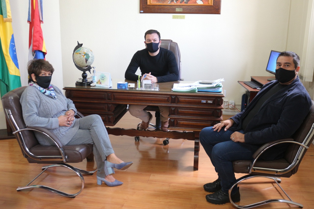 APEMU reivindica consulta popular sobre aulas presencias na rede municipal