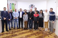 Atividades da Escola Marília são relatadas