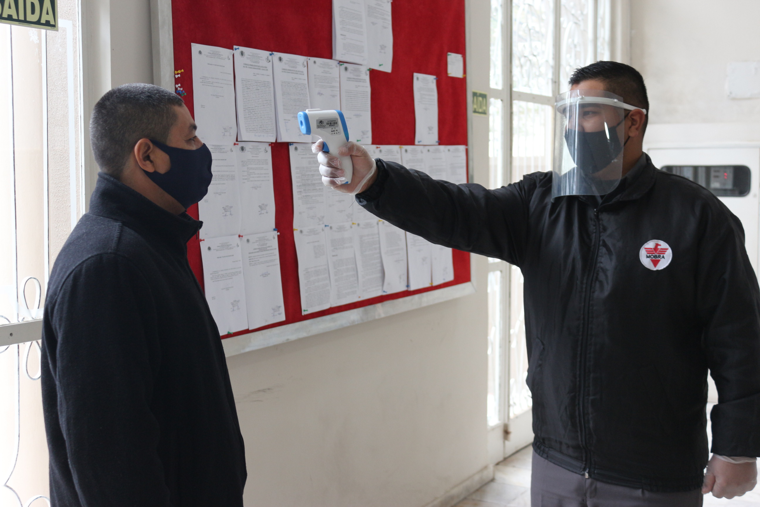 Câmara adota aferição de temperatura