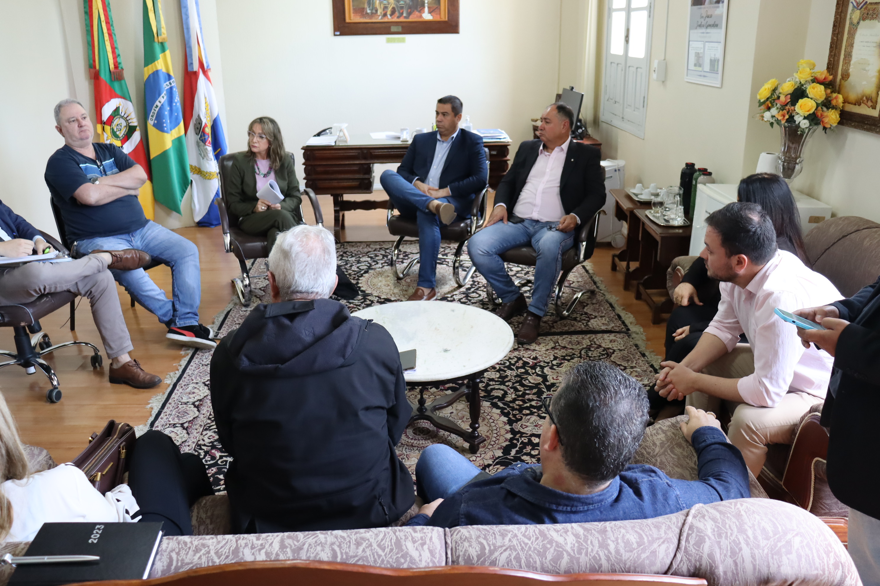 Legislativo antecipa valores para aplicação em clínica renal