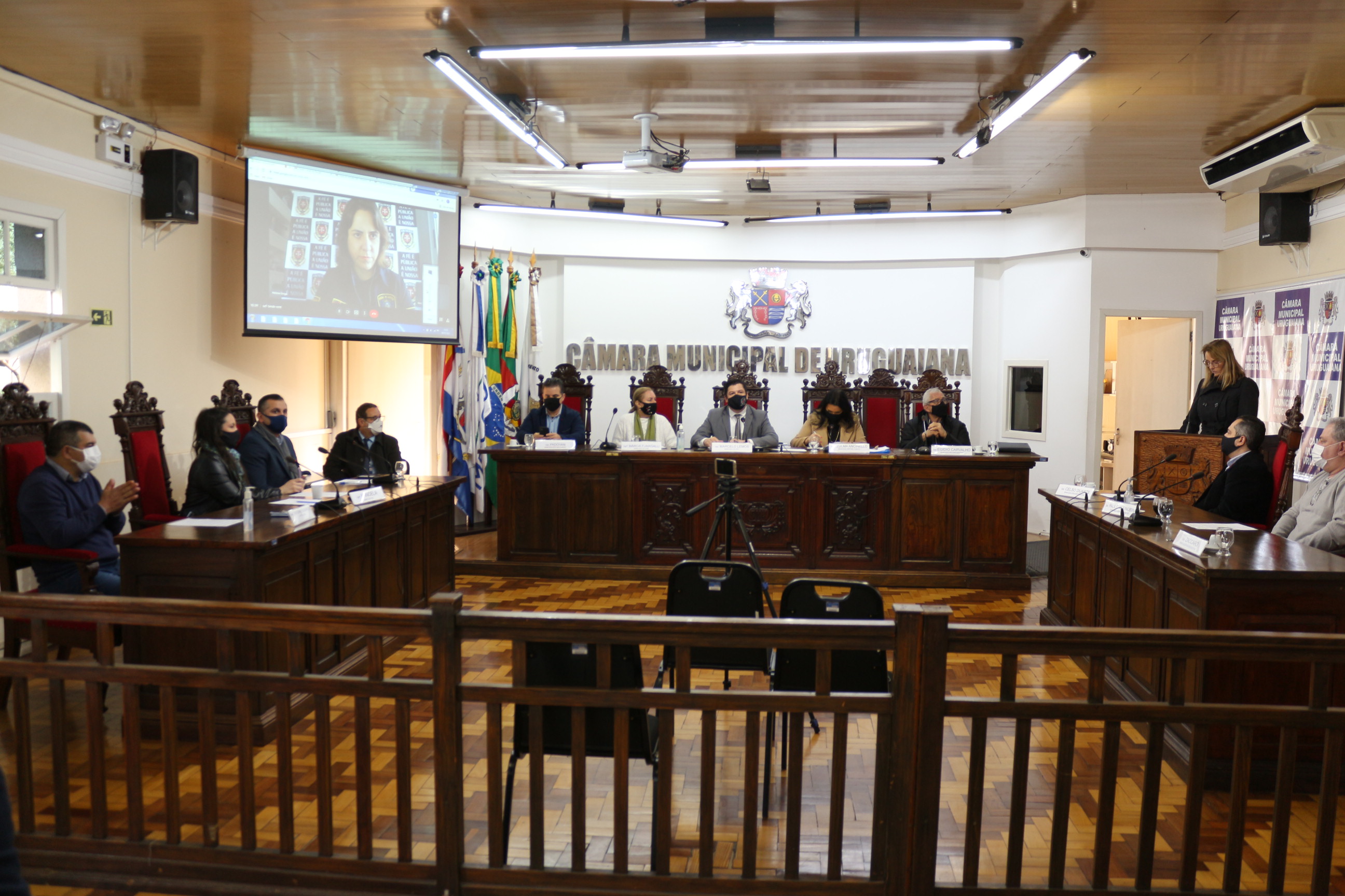 Câmara apoia demanda de oficias de justiça