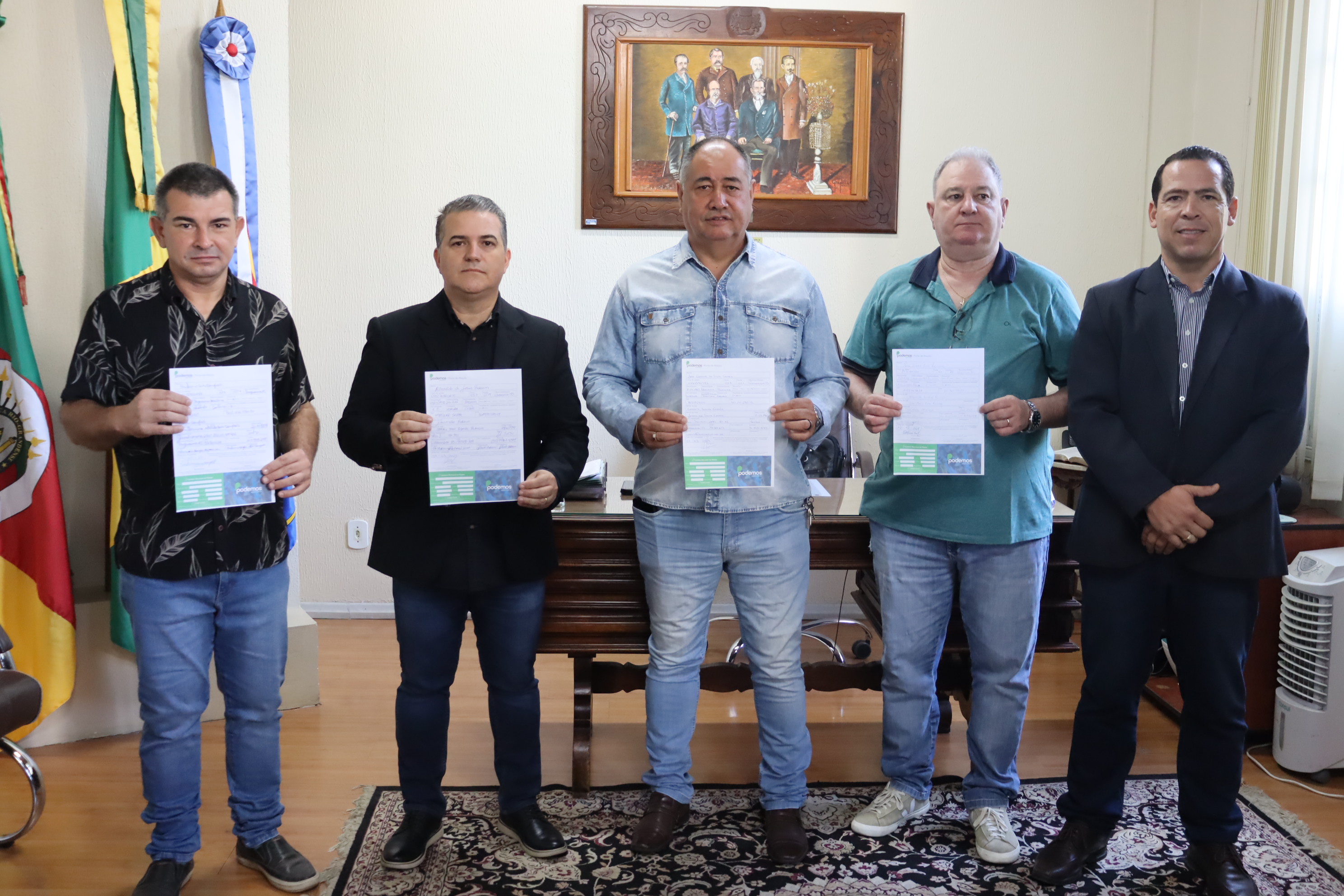 Câmara é informada de troca de partido de quatro vereadores