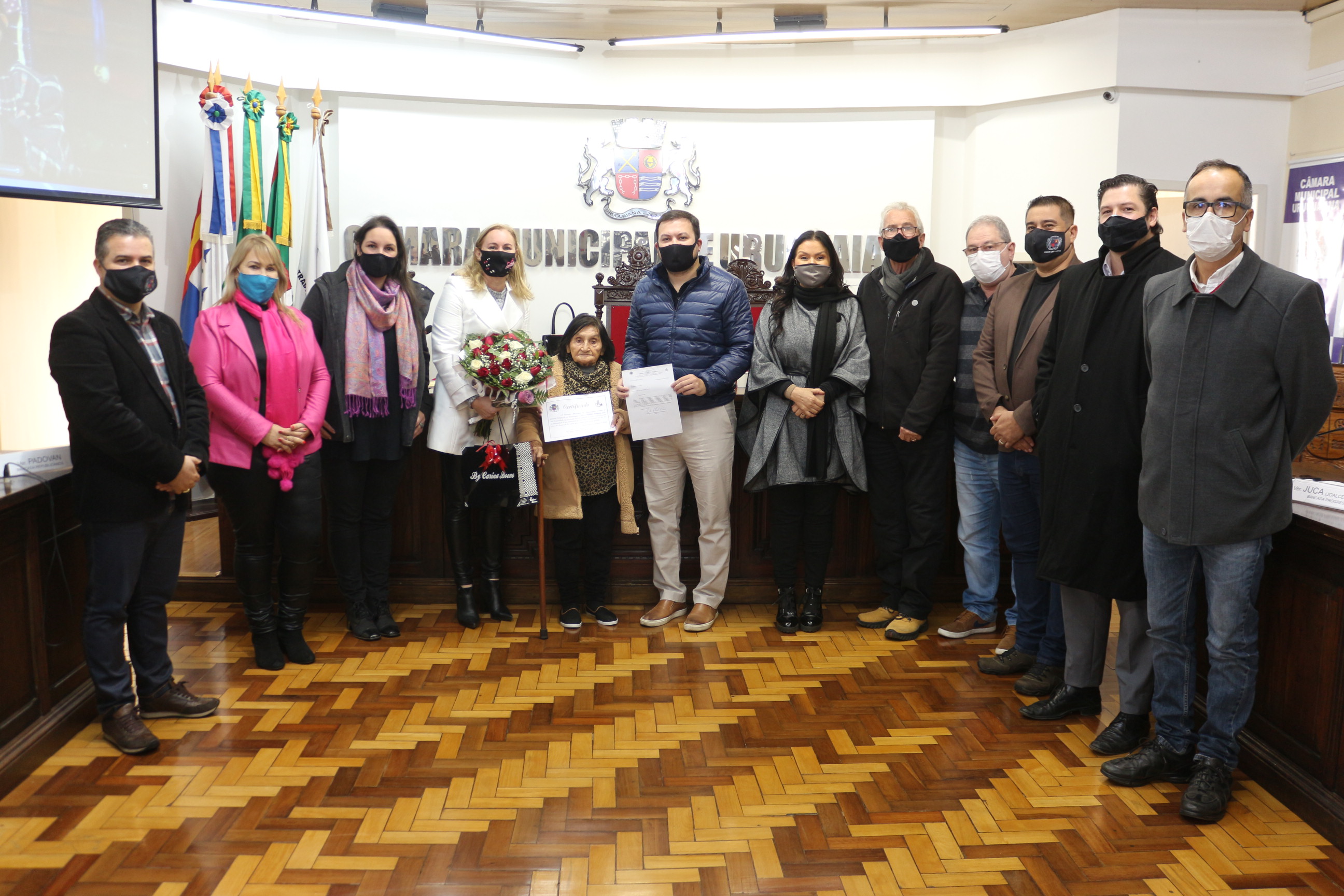 Câmara homenageia idosa de 102 anos