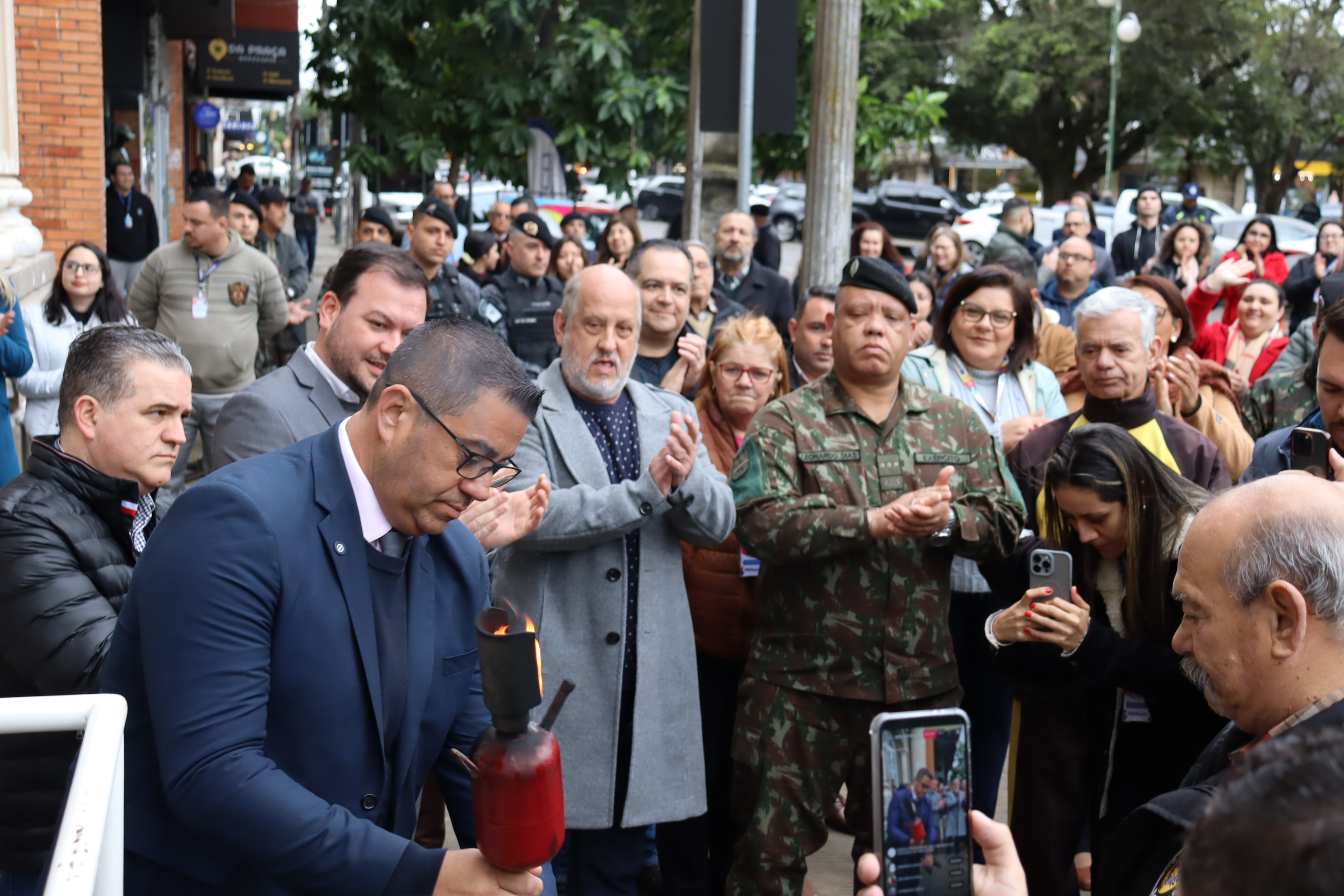 Legislativo recebeu o Fogo Simbólico da Pátria 