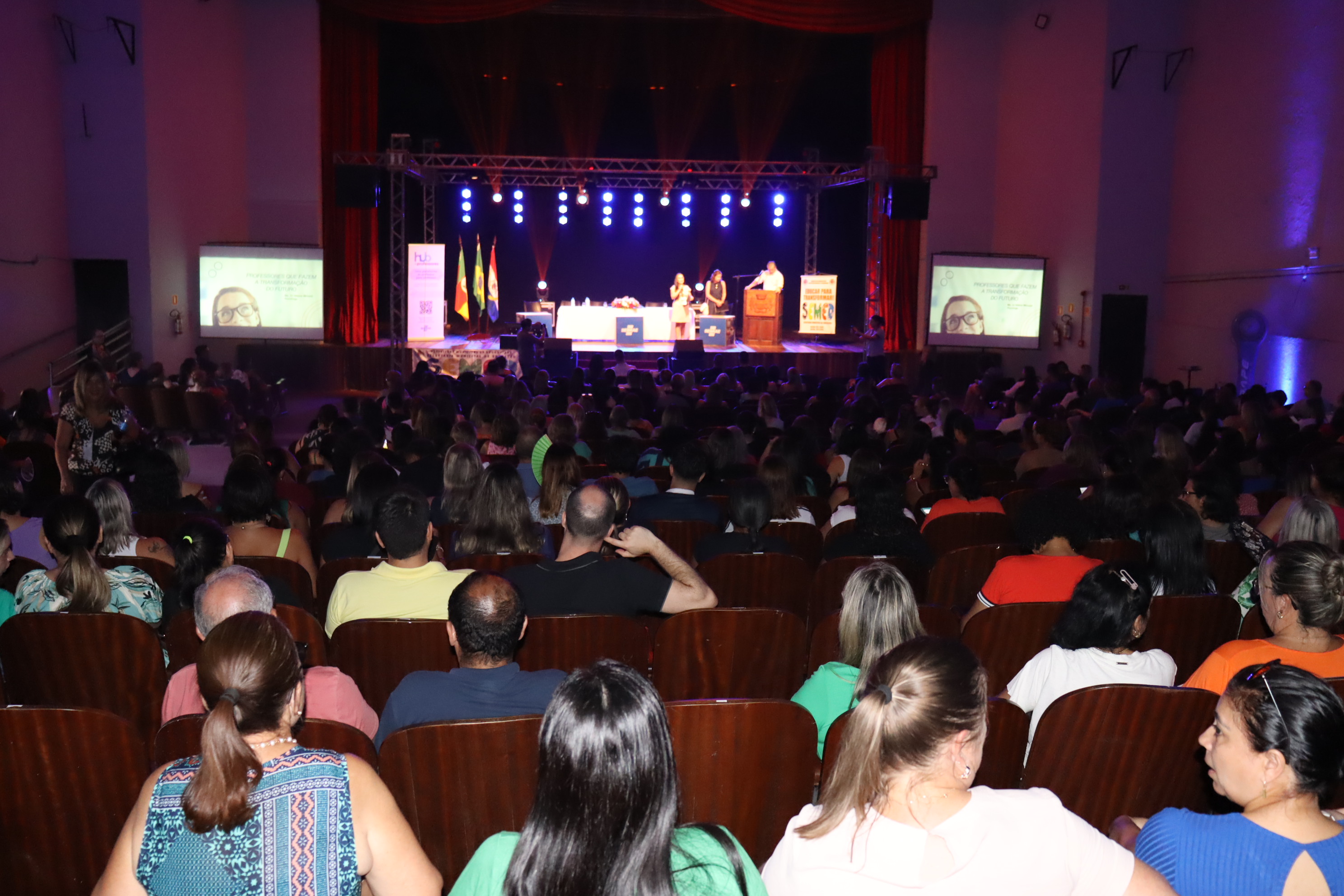 Legislativo presente na abertura do ano letivo