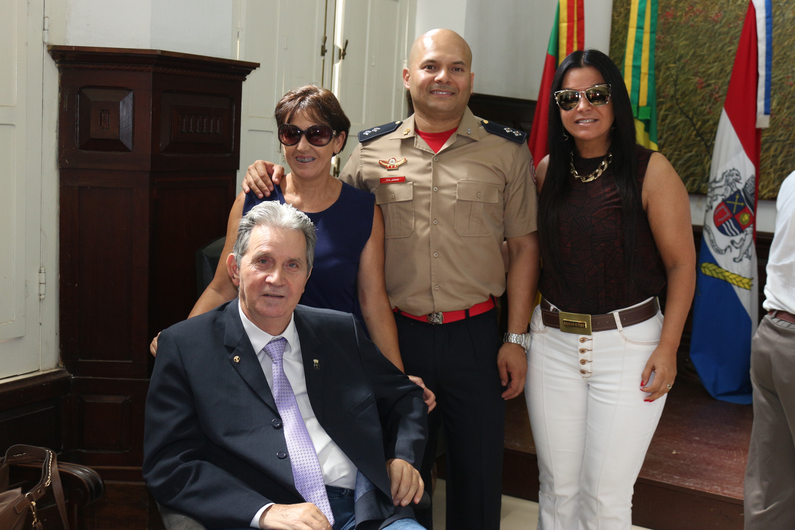 Câmara presente na posse do Comandante do Pelotão de Bombeiros
