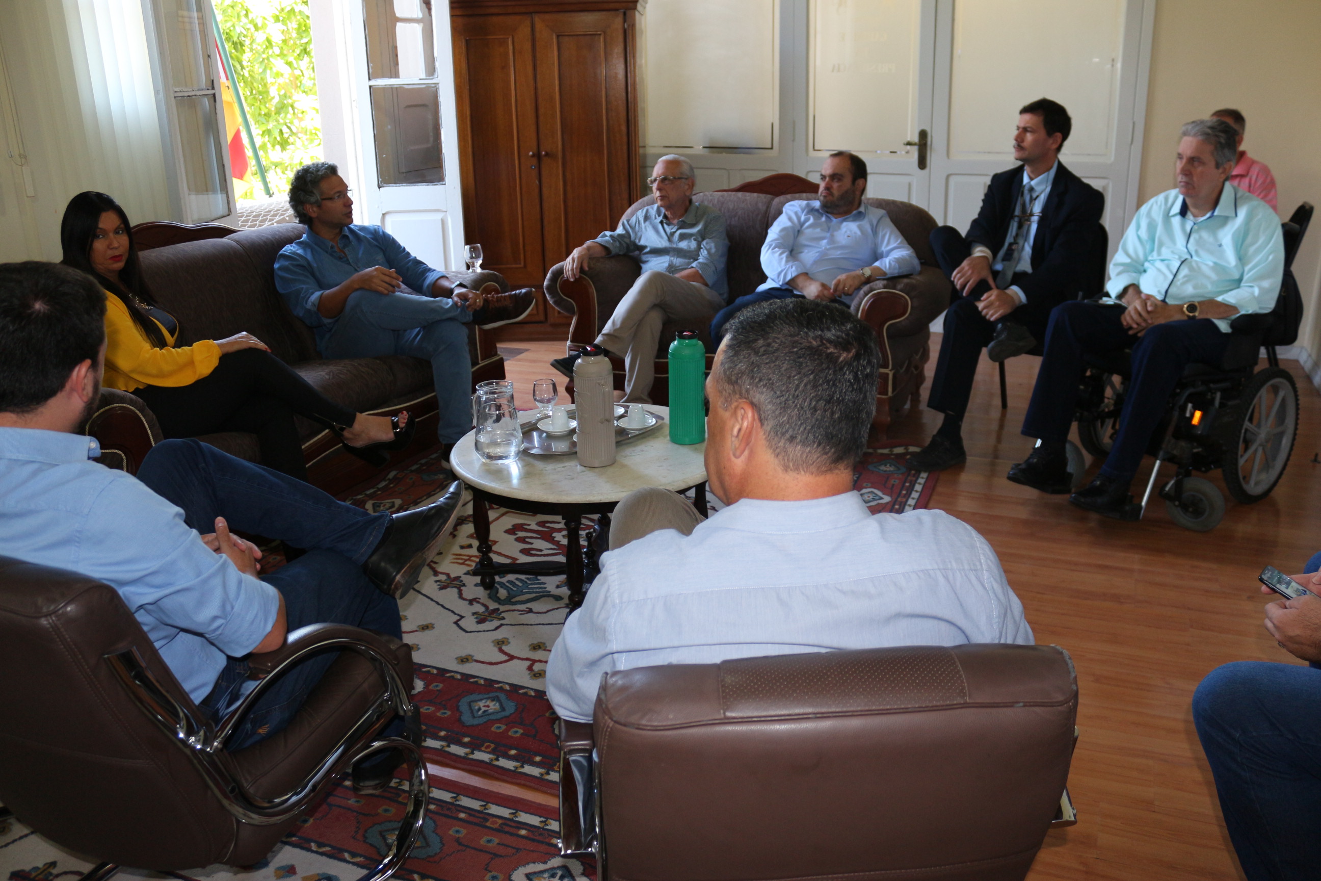 Câmara recebe líder do governo na Assembleia 