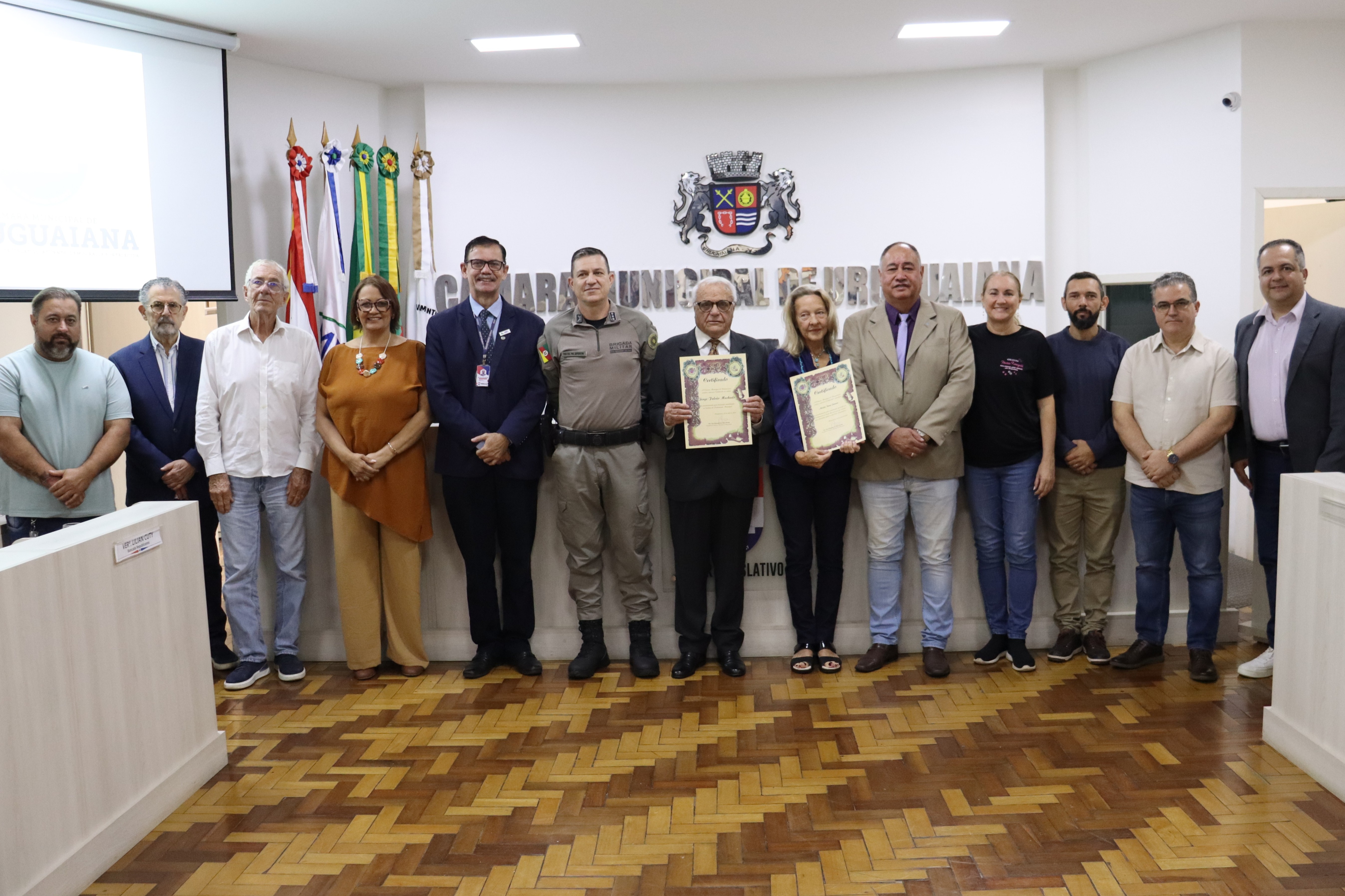 Câmara registra 179 anos com sessão especial e homenagens