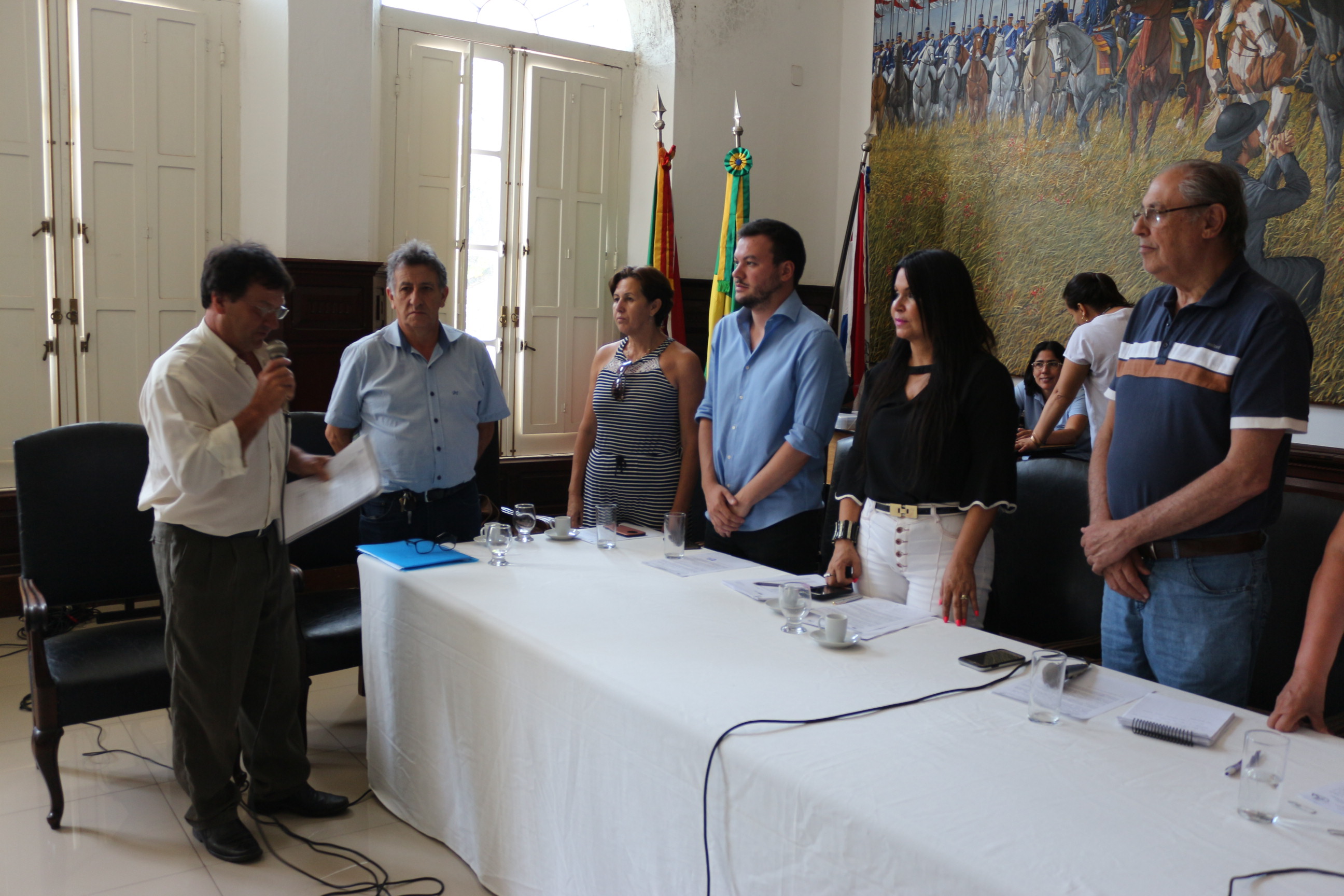 Carmelo assumiu vaga na Câmara Municipal