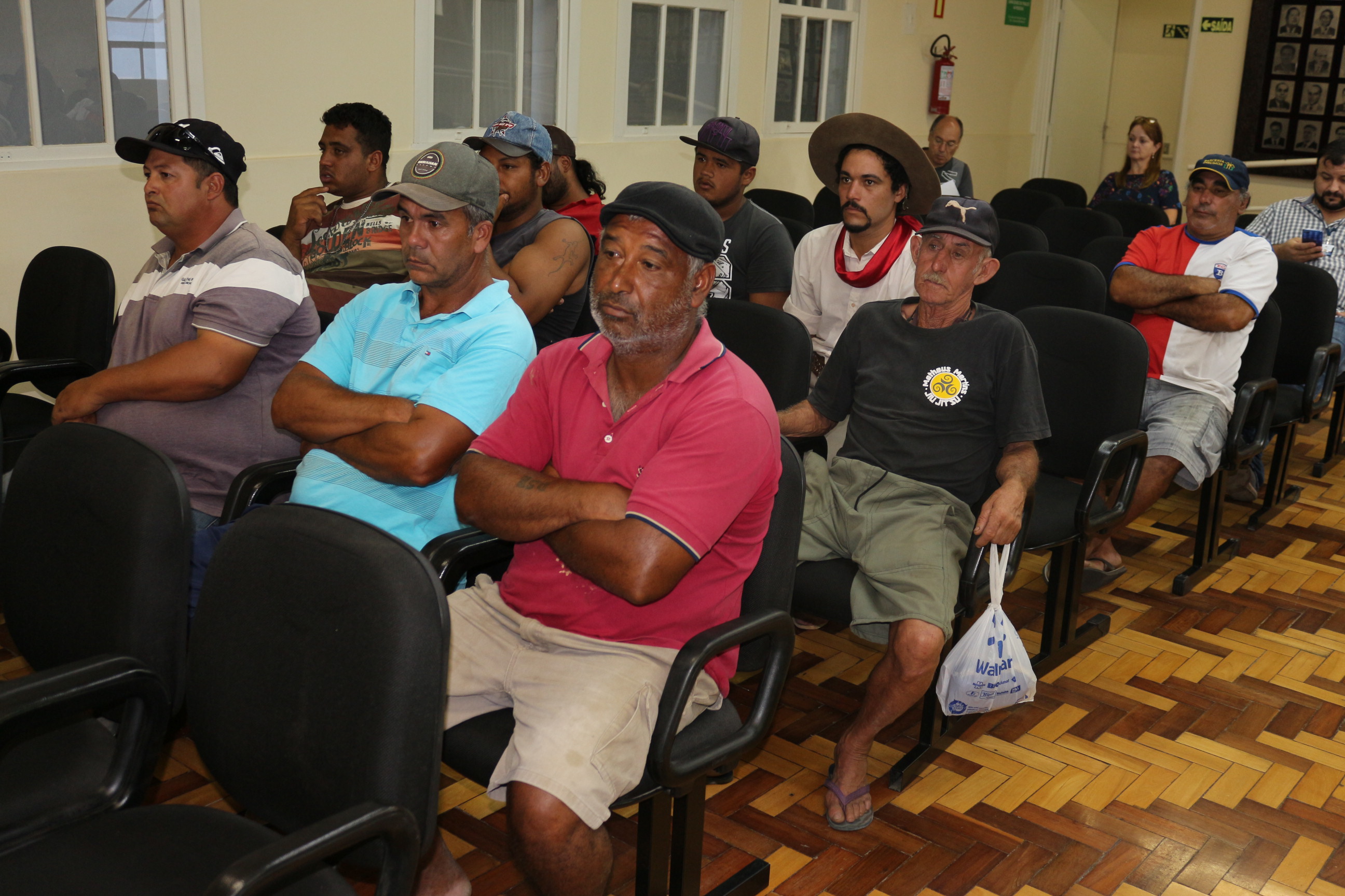 Carroceiros manifestam-se no Legislativo