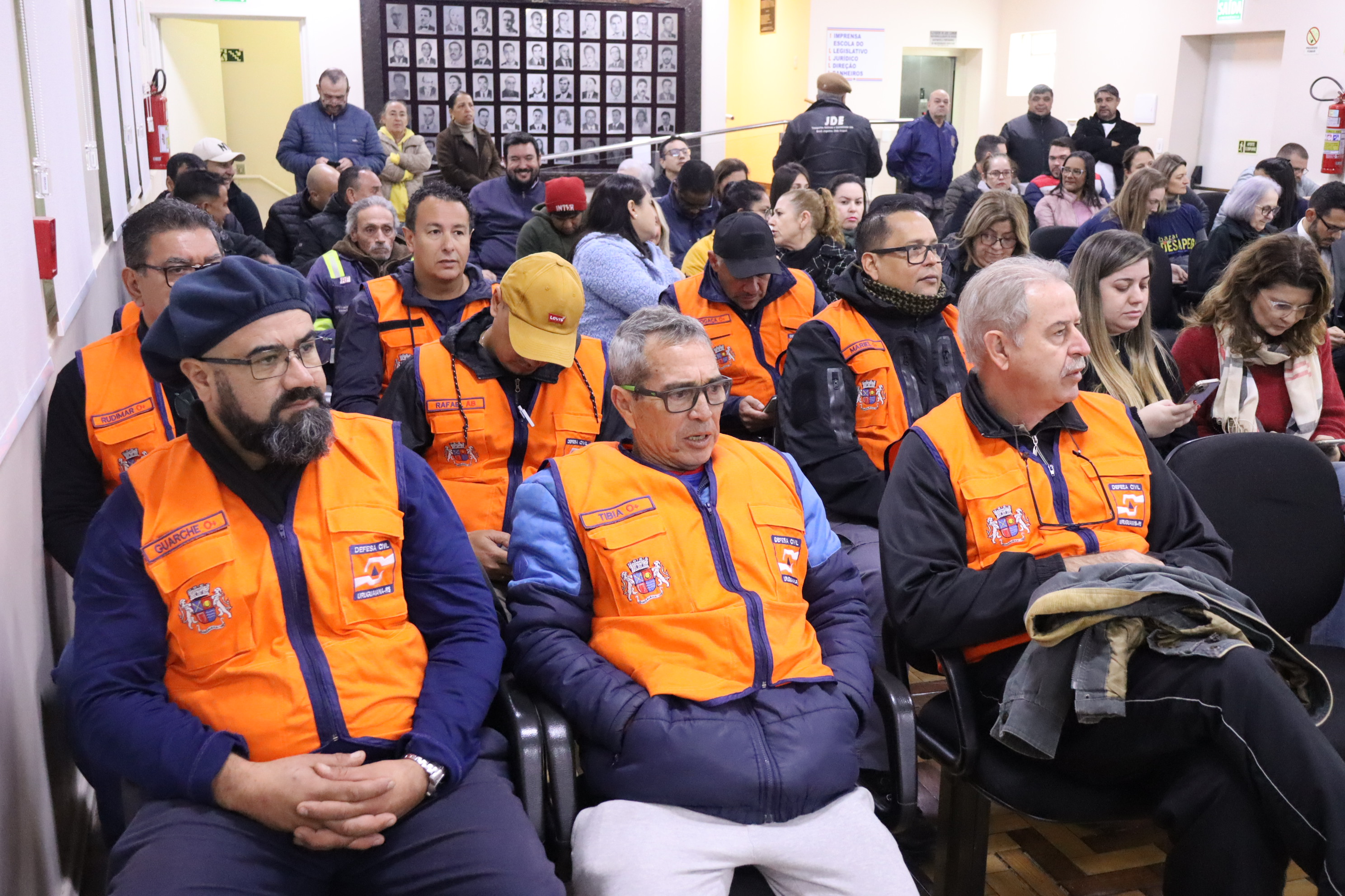 Certificados de reconhecimentos são entregues pelo Legislativo