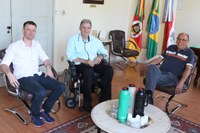 Chefes do Legislativo e Executivo reúnem-se na Câmara