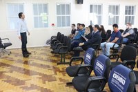 Cidadania e orçamento público são temas de palestra para estagiários