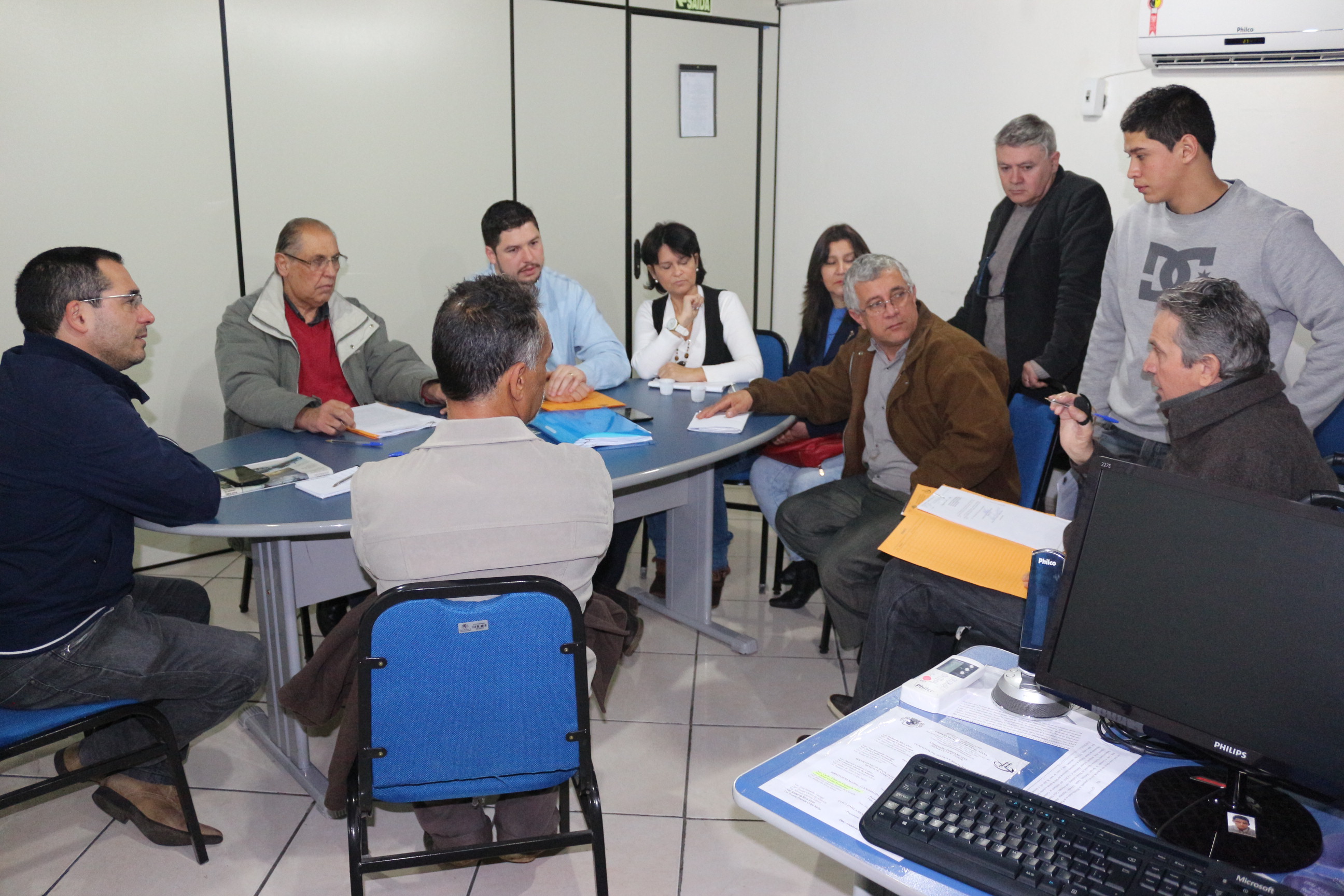 Comissão de Constituição reúne-se com Associação de Barbeiros e Cabeleireiros