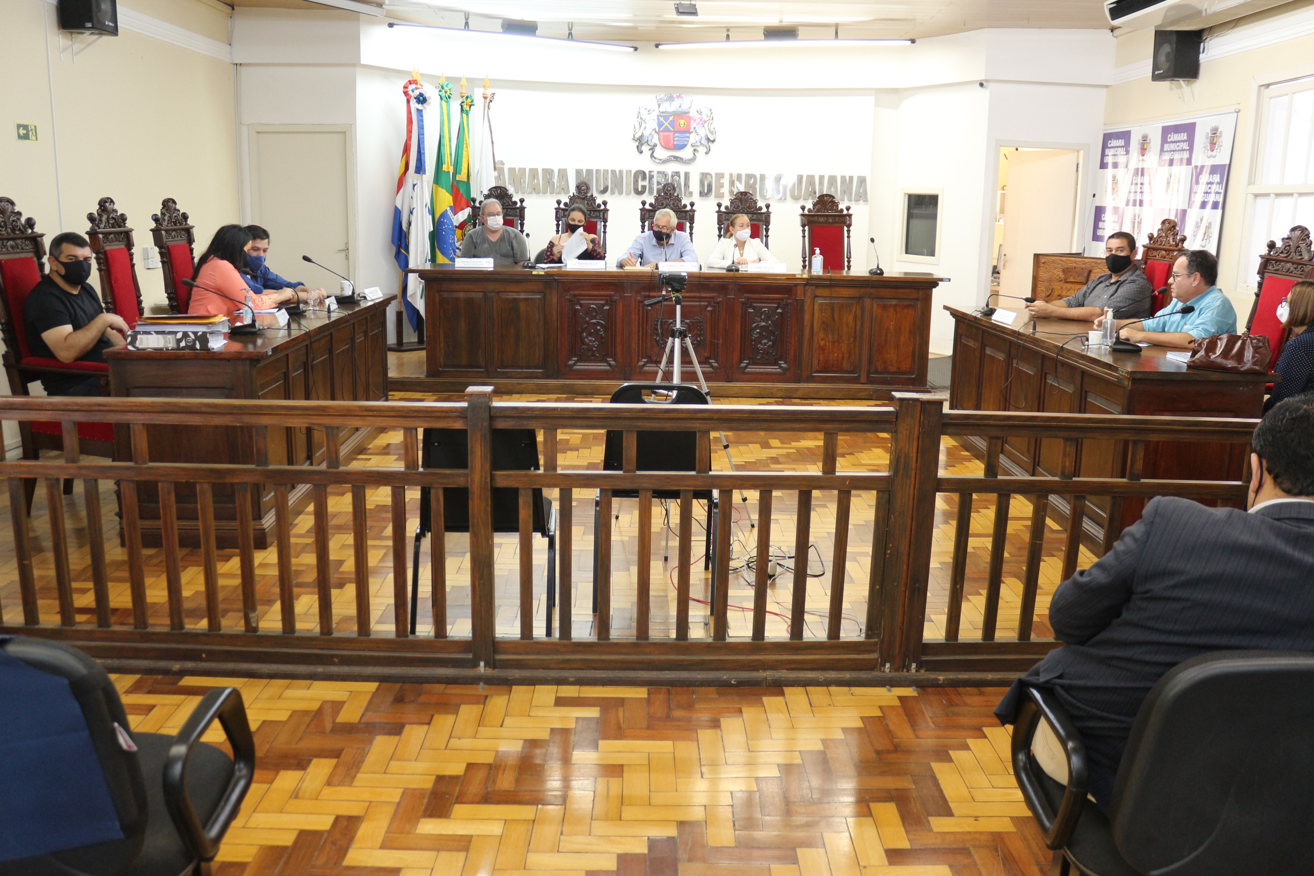 Comissão de Serviços trata de retorno às aulas com Secretaria