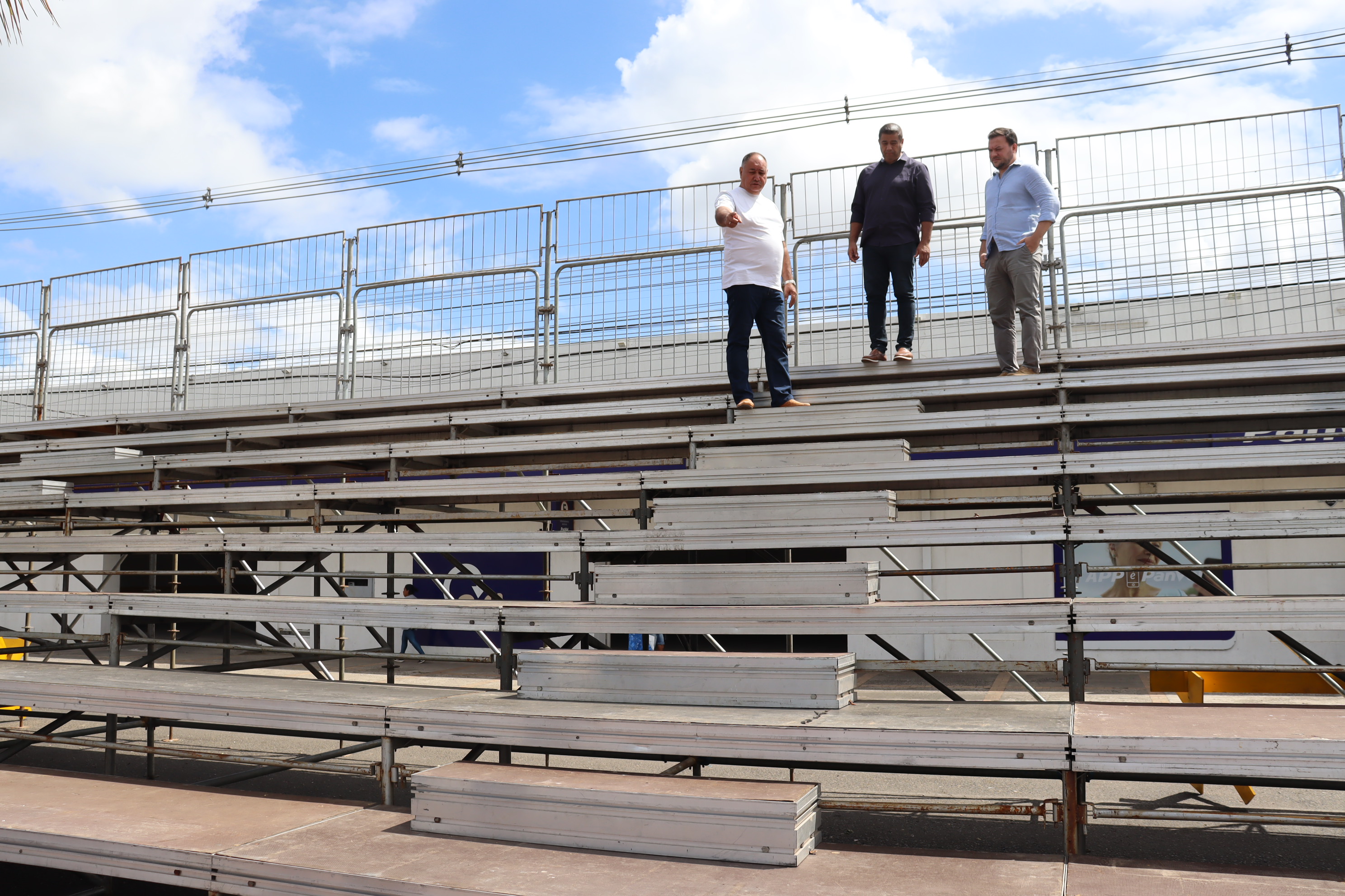 Comissão fiscaliza montagem da estrutura do Carnaval Fora de Época