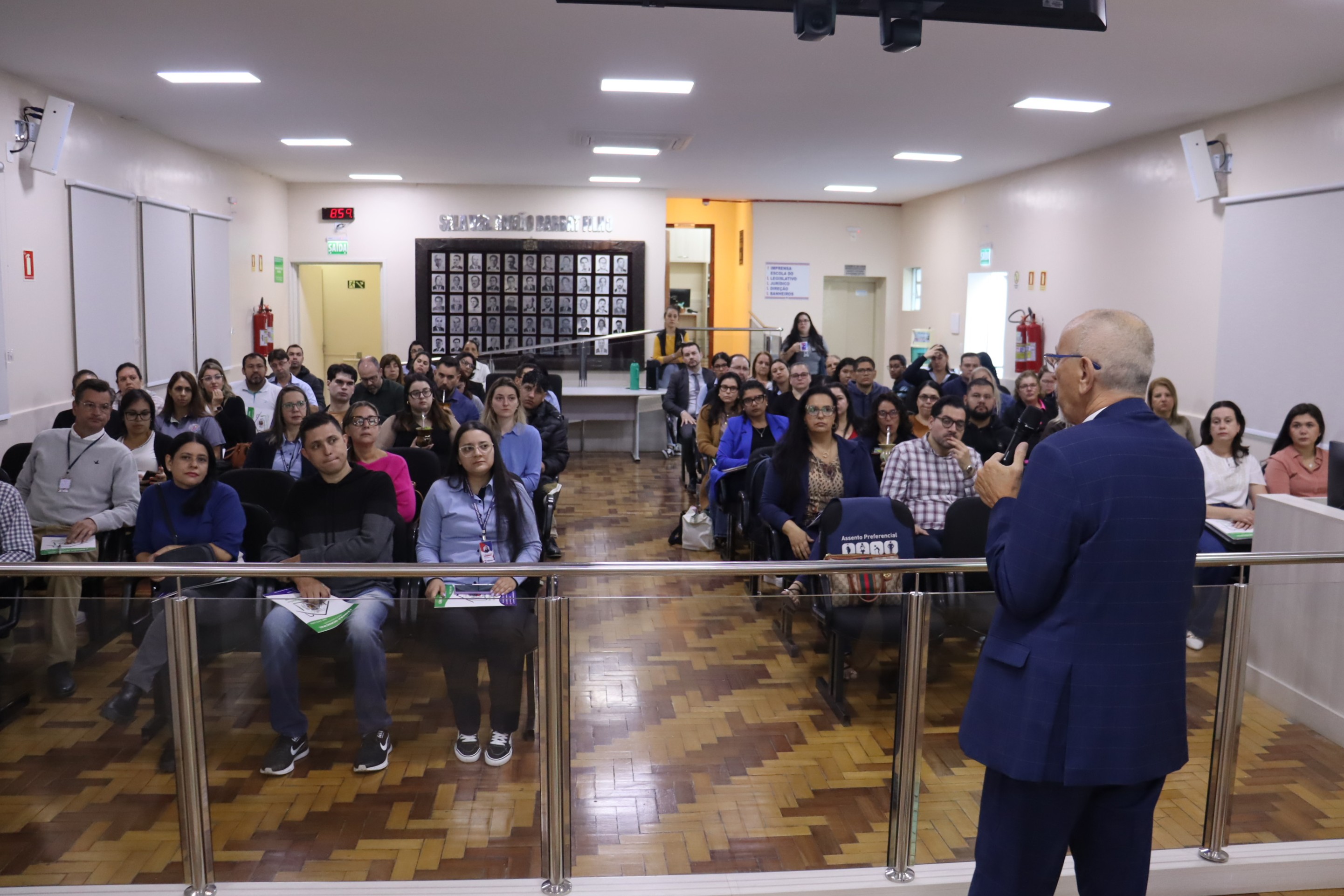 Curso sobre contratações públicas reuniu Legislativo e Executivo da fronteira oeste 