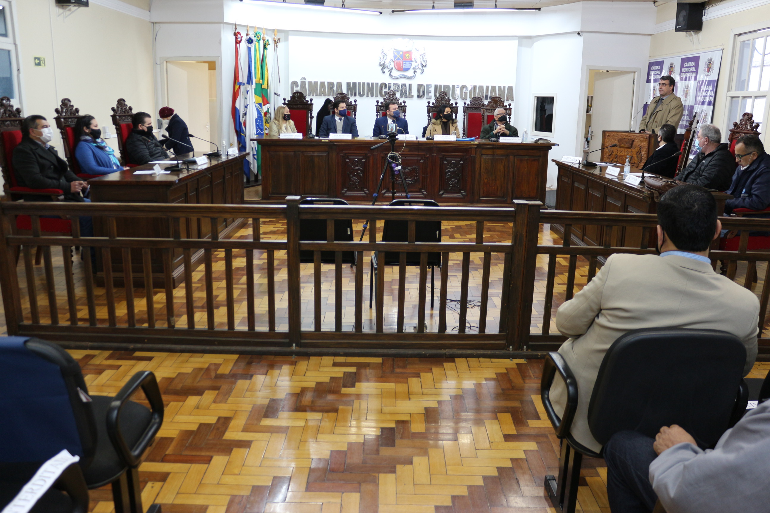 Desafios de profissionais do direito na pandemia são registrados