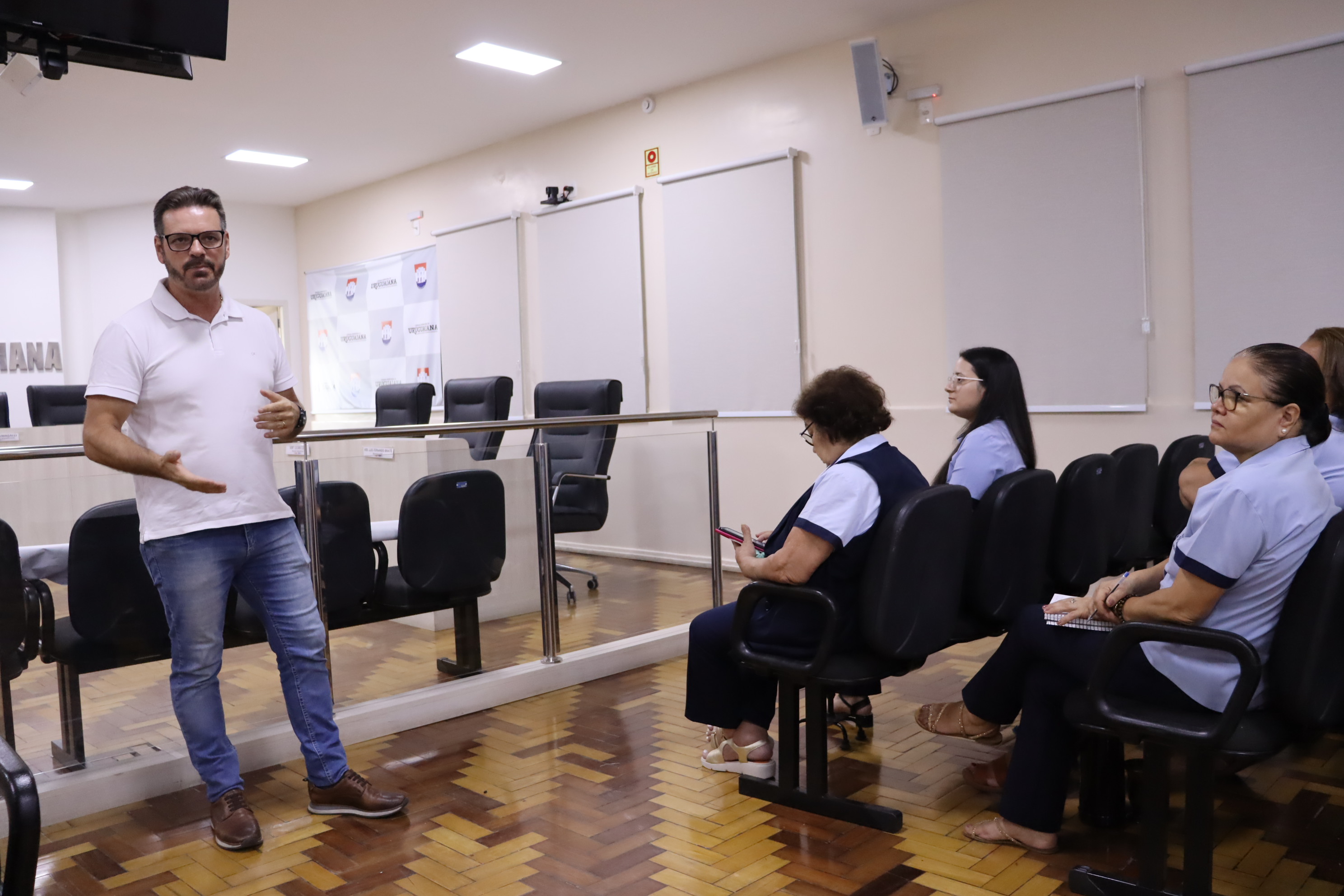 Direção e servidores reuniram-se para alinhamento de ações 