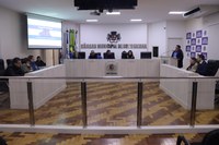 Encaminhamentos sobre educação são realizados na reunião da Frente Parlamentar 