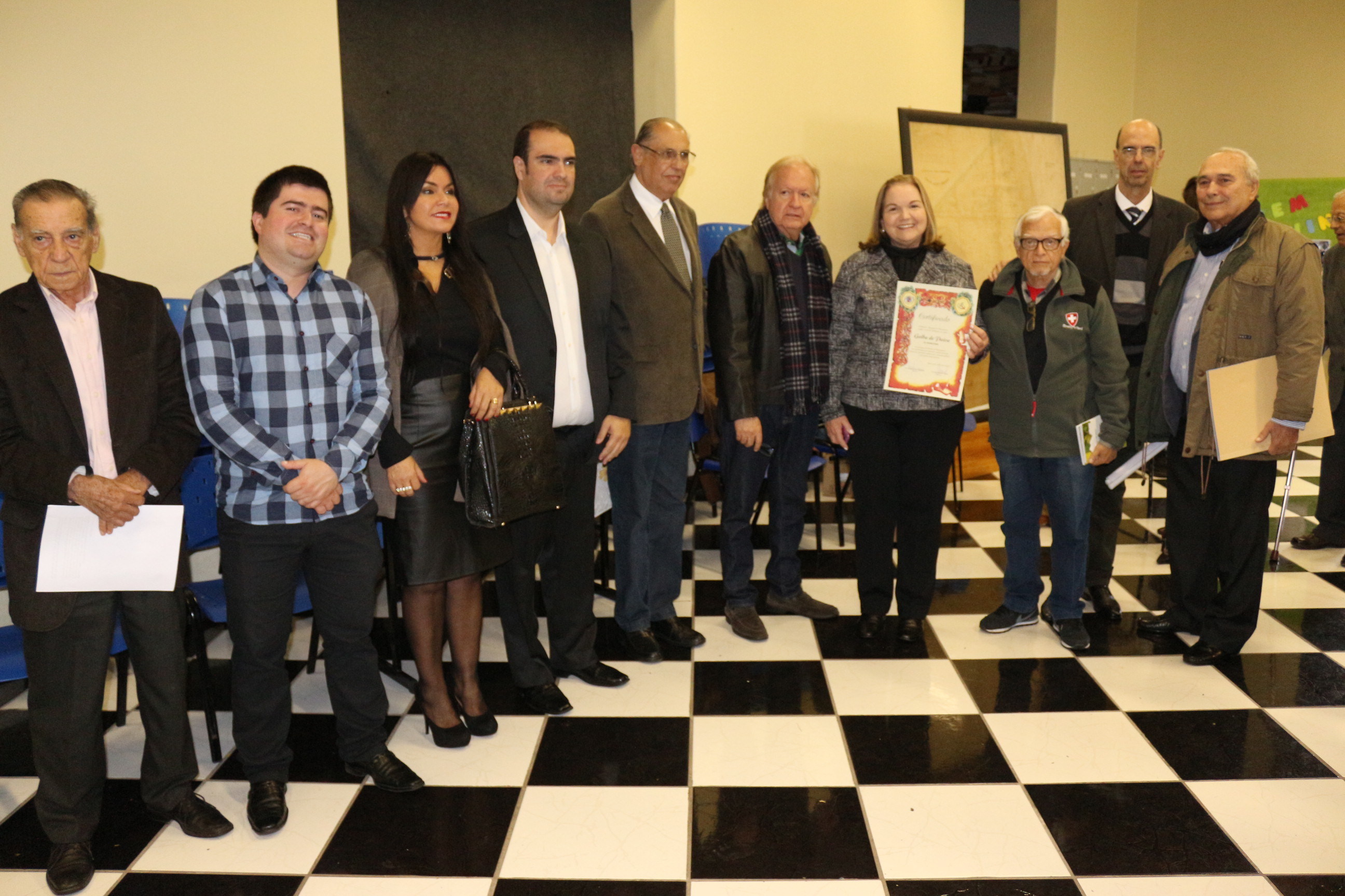 Escritor uruguaianense recebe homenagem in memorian do Legislativo