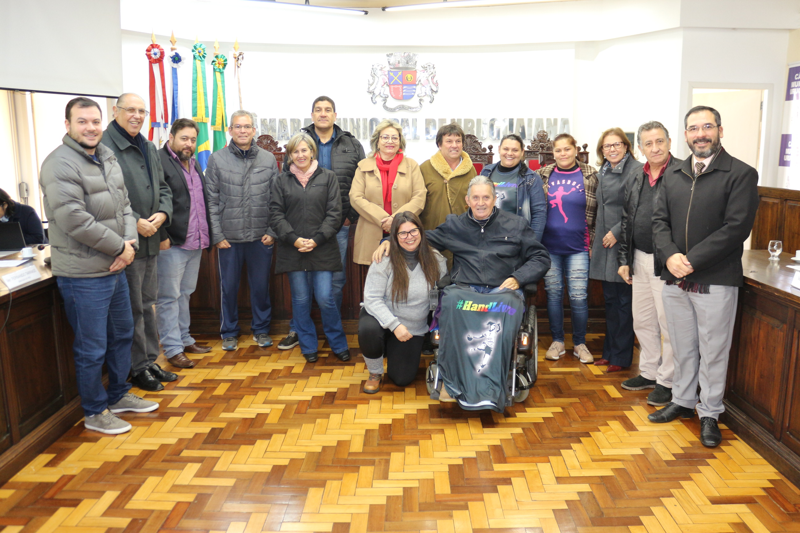 Handebol feminino é destaque na Tribuna 