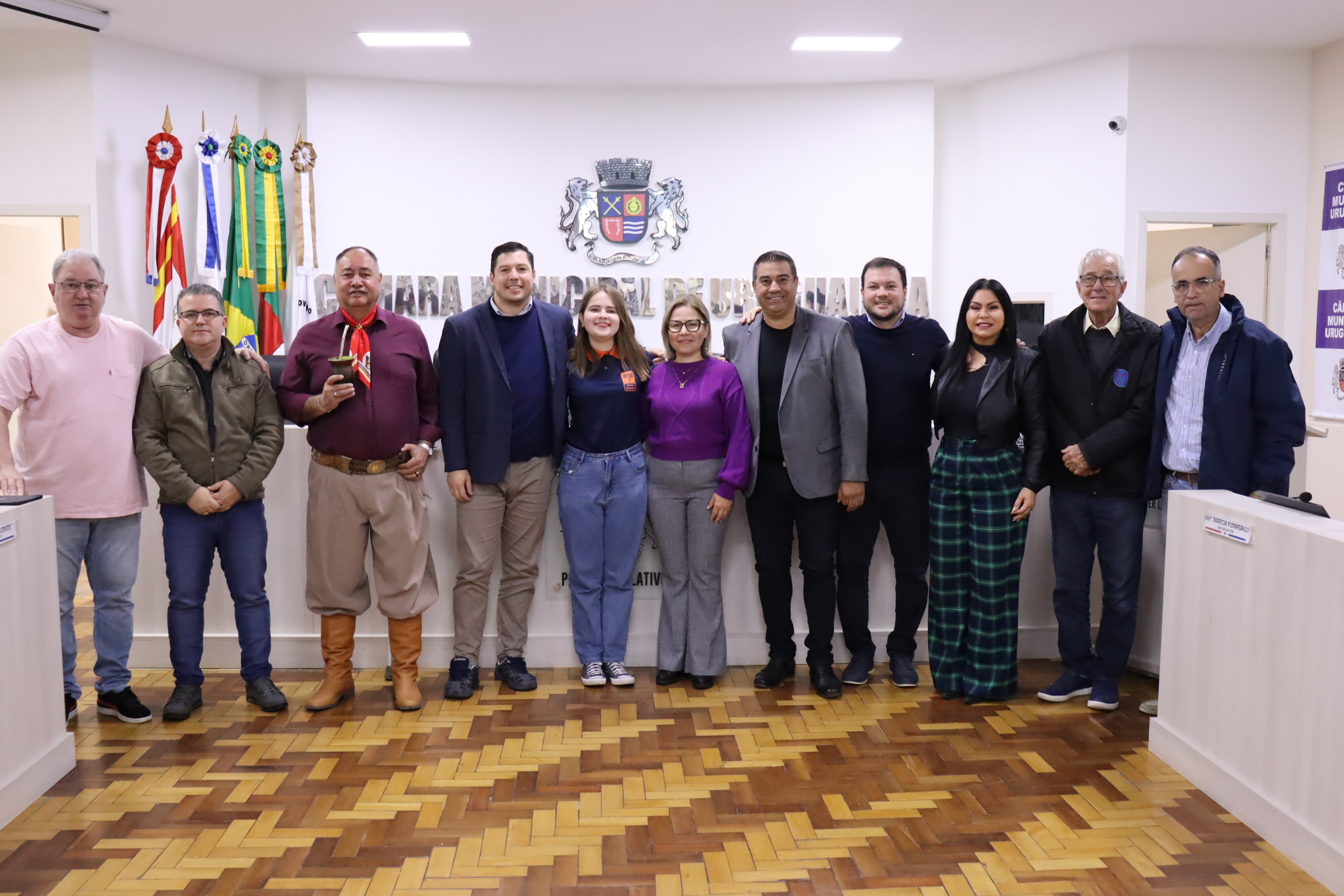 Jovem Senadora ocupa a tribuna da Câmara