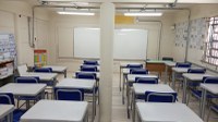 Legislativo acompanha conclusão de reforma na EEEF Flores da Cunha 