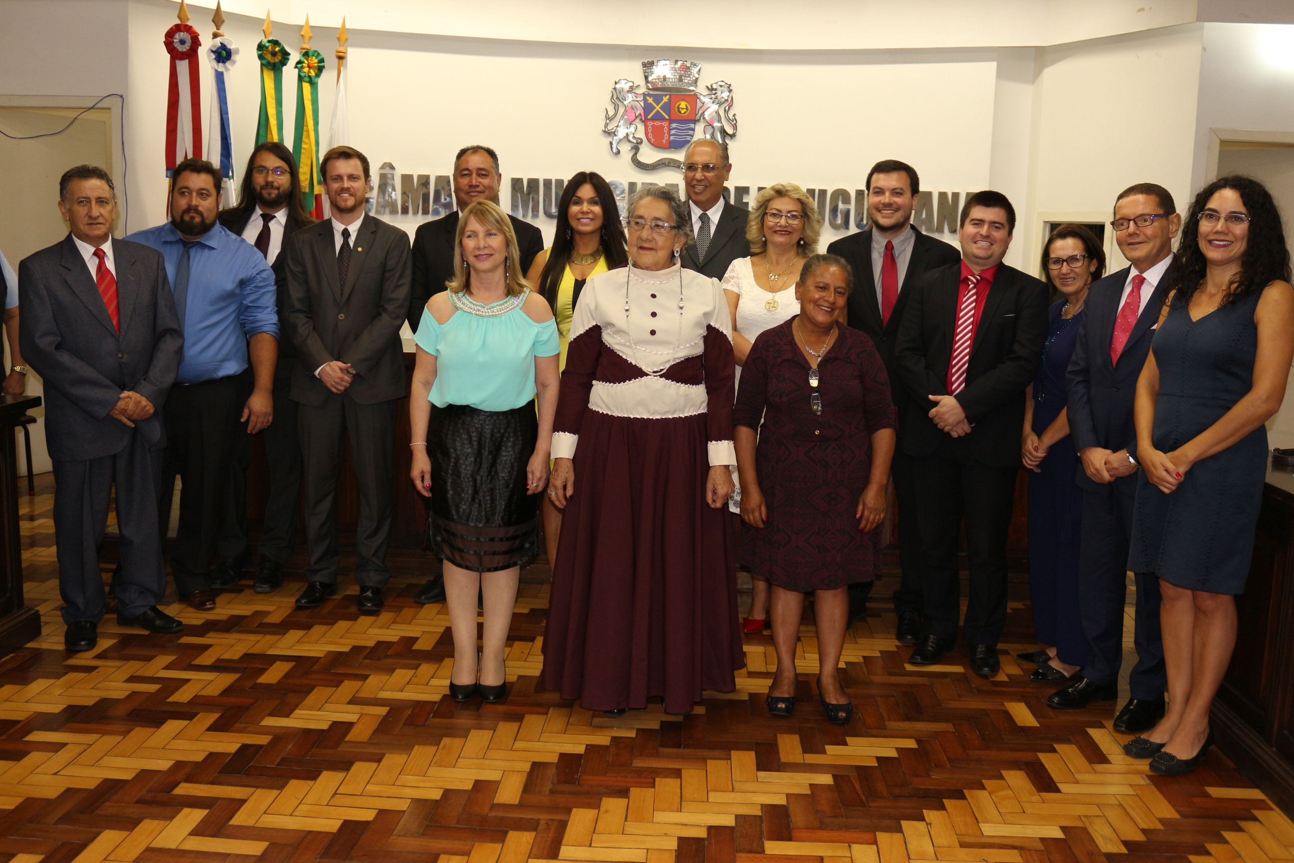Legislativo homenageia mulheres em solenidade 