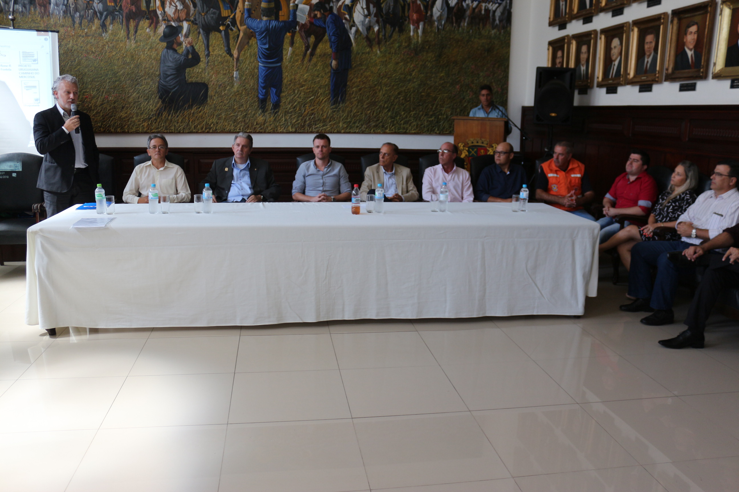 Legislativo participa de cerimônia de novo empreendimento habitacional