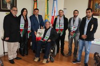 Legislativo recebe autoridade palestina