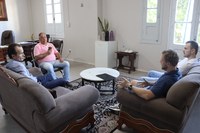 Legislativo recebe lideranças da criação do SINMETAL em Uruguaiana 