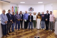 Legislativo recebe vereador dos Estados Unidos 