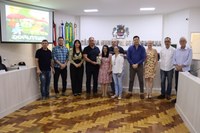 Livro “Doruteia” de alfabetização é apresentado na Câmara