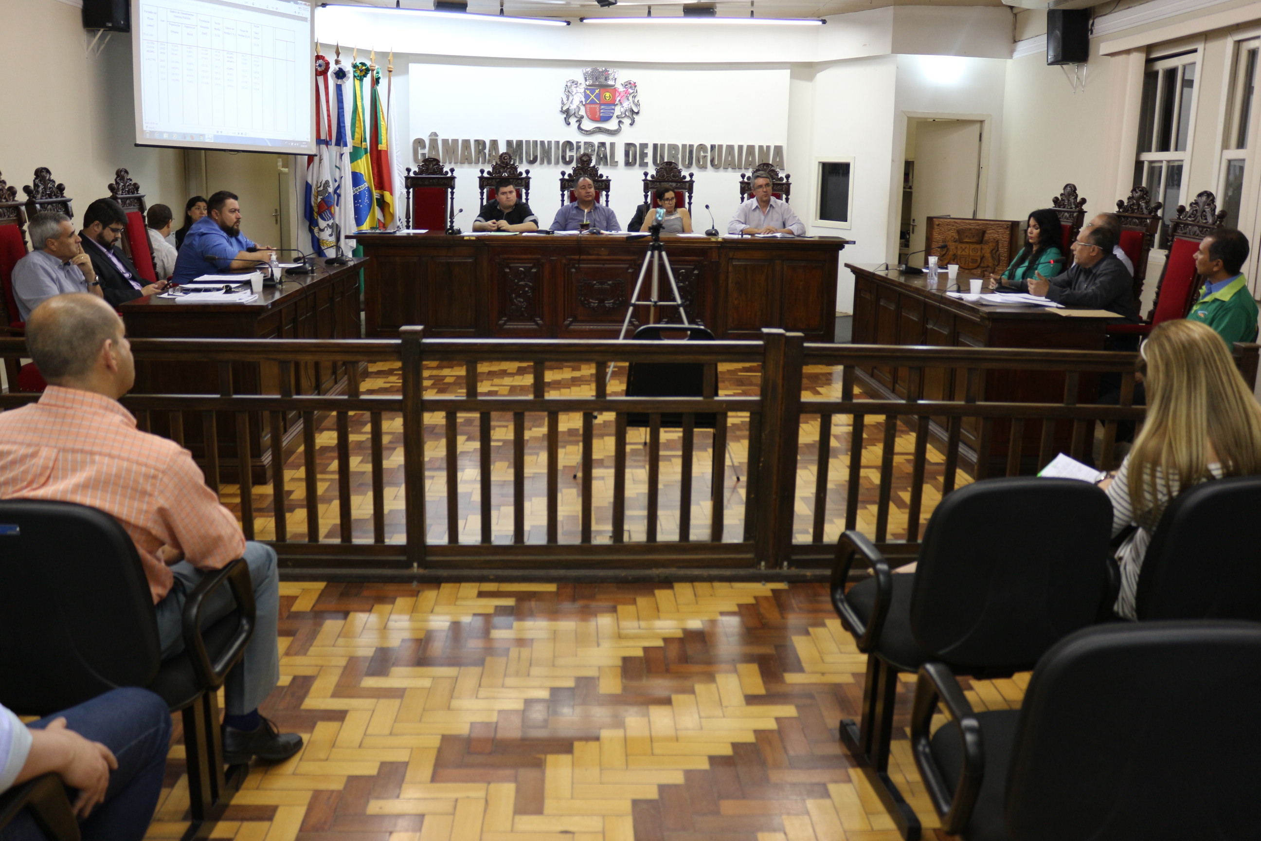 Má qualidade do serviço de água e esgoto é destaque em audiência