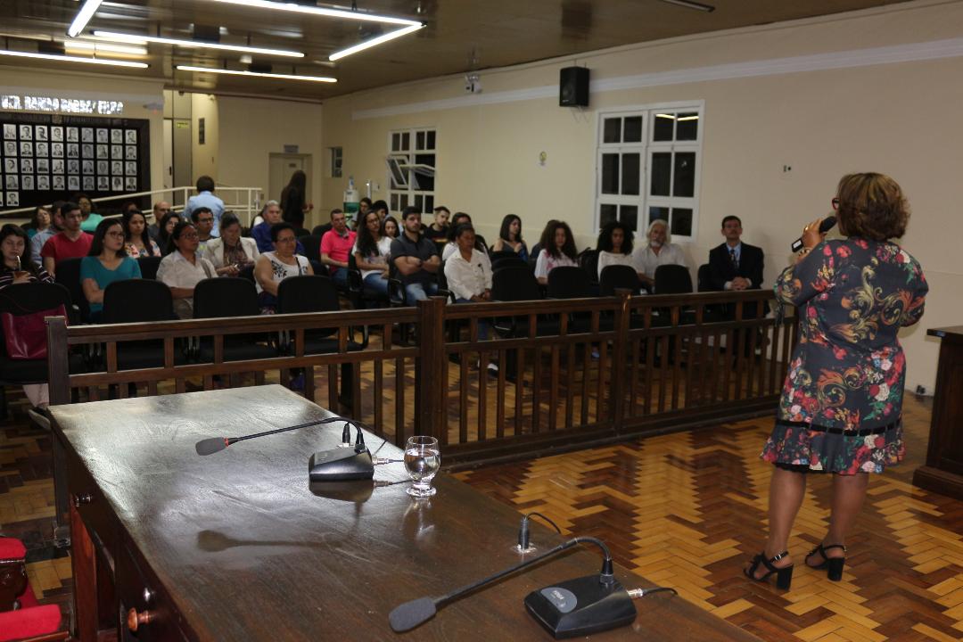 Mais de 100 participaram de palestras sobre 30 anos da CF