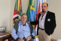 Necessária correção de símbolos municipais é discutida no Parlamento