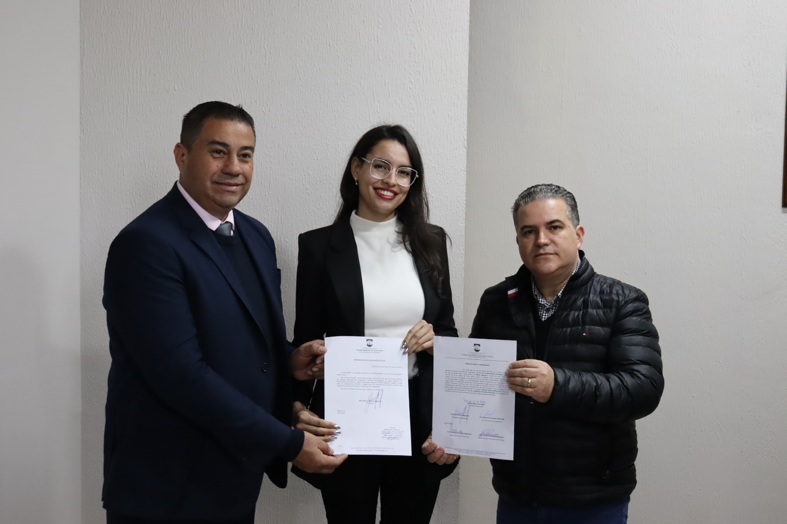 Nova Oficial Legislativo toma posse na Câmara