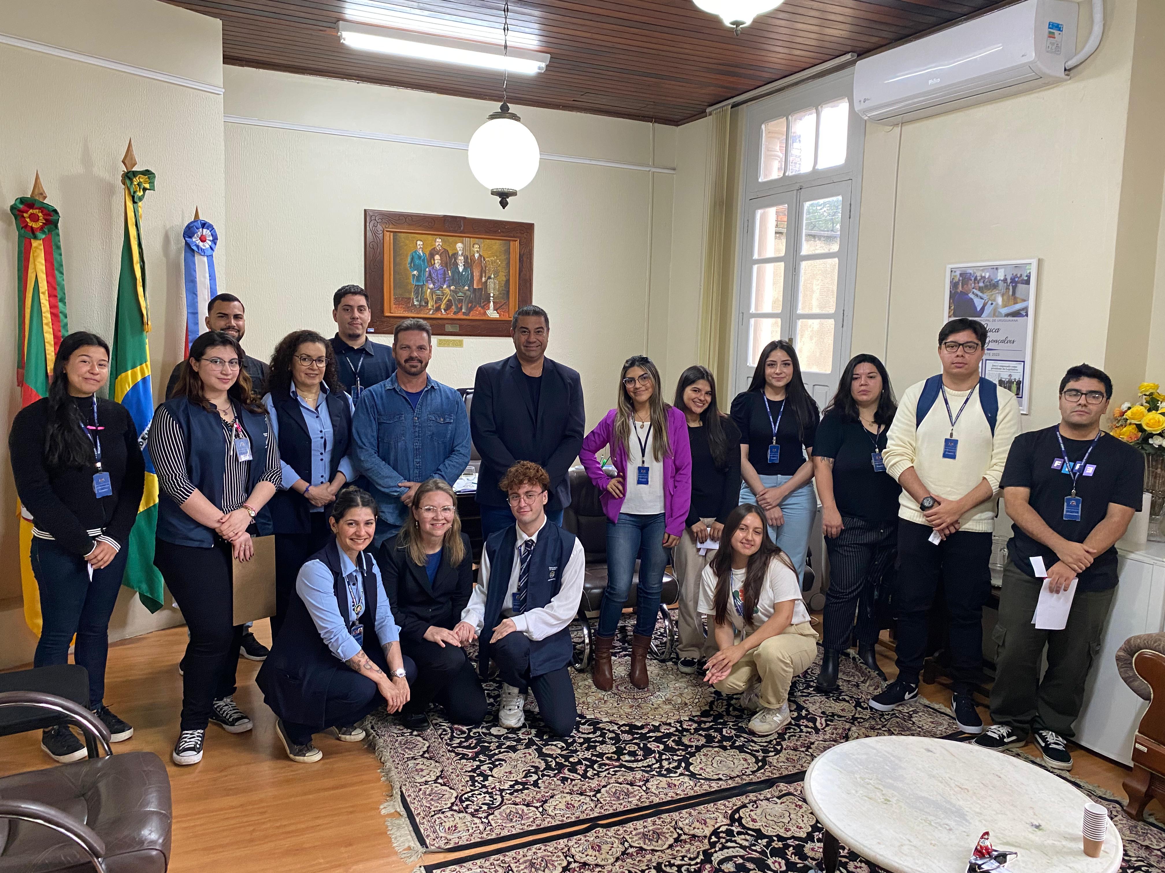 Novos estagiários são recebidos no Legislativo