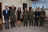 Parlamento presente na passagem de Comando 