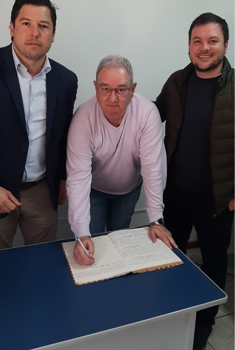 Presidente reassume o Poder Legislativo 