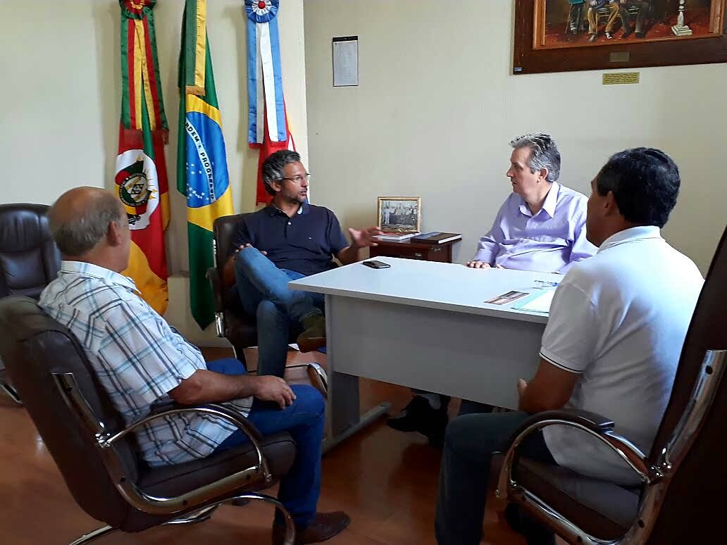 Presidente recebe Presidente da Comissão do Mercosul 