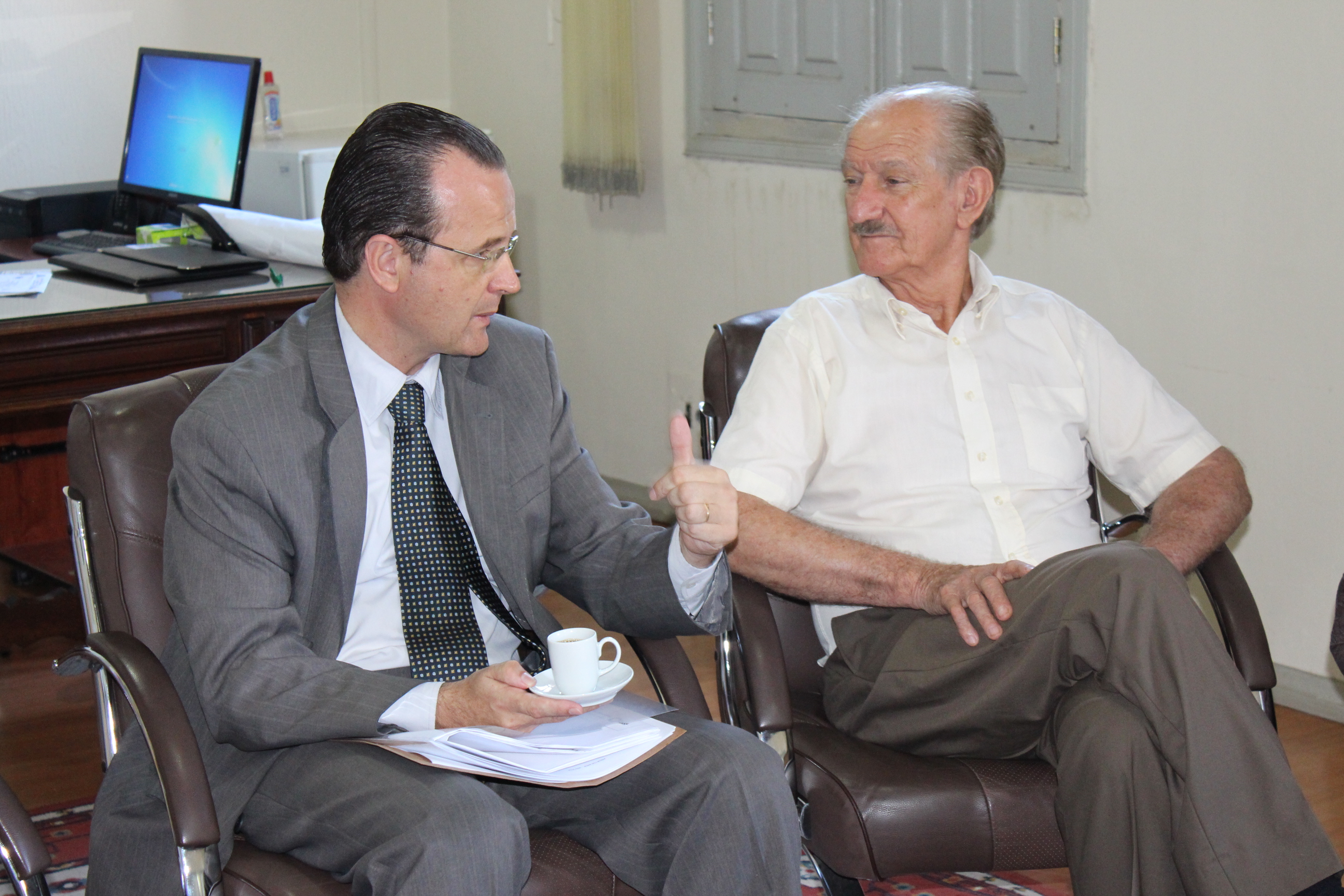 Presidente recebe visita do prefeito