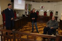 Servidores assistem palestra sobre educação financeira 