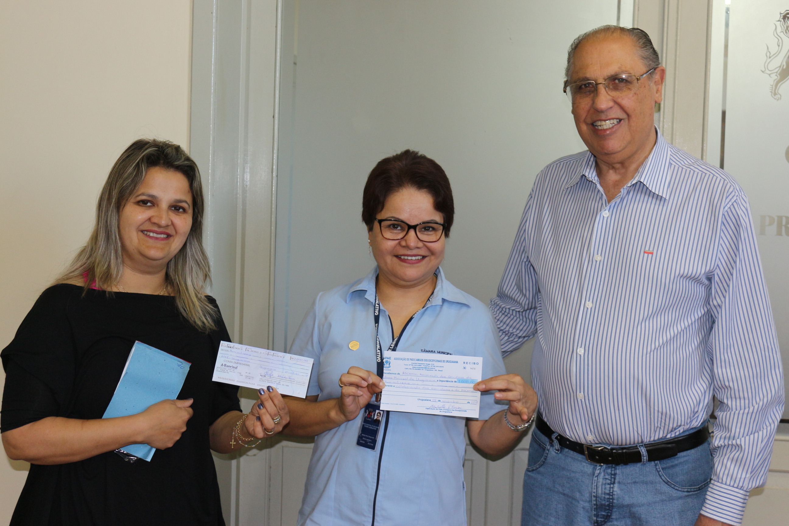 Servidores da Câmara contribuem com campanha da APAE 