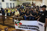 Servidores estaduais buscam apoio do Legislativo