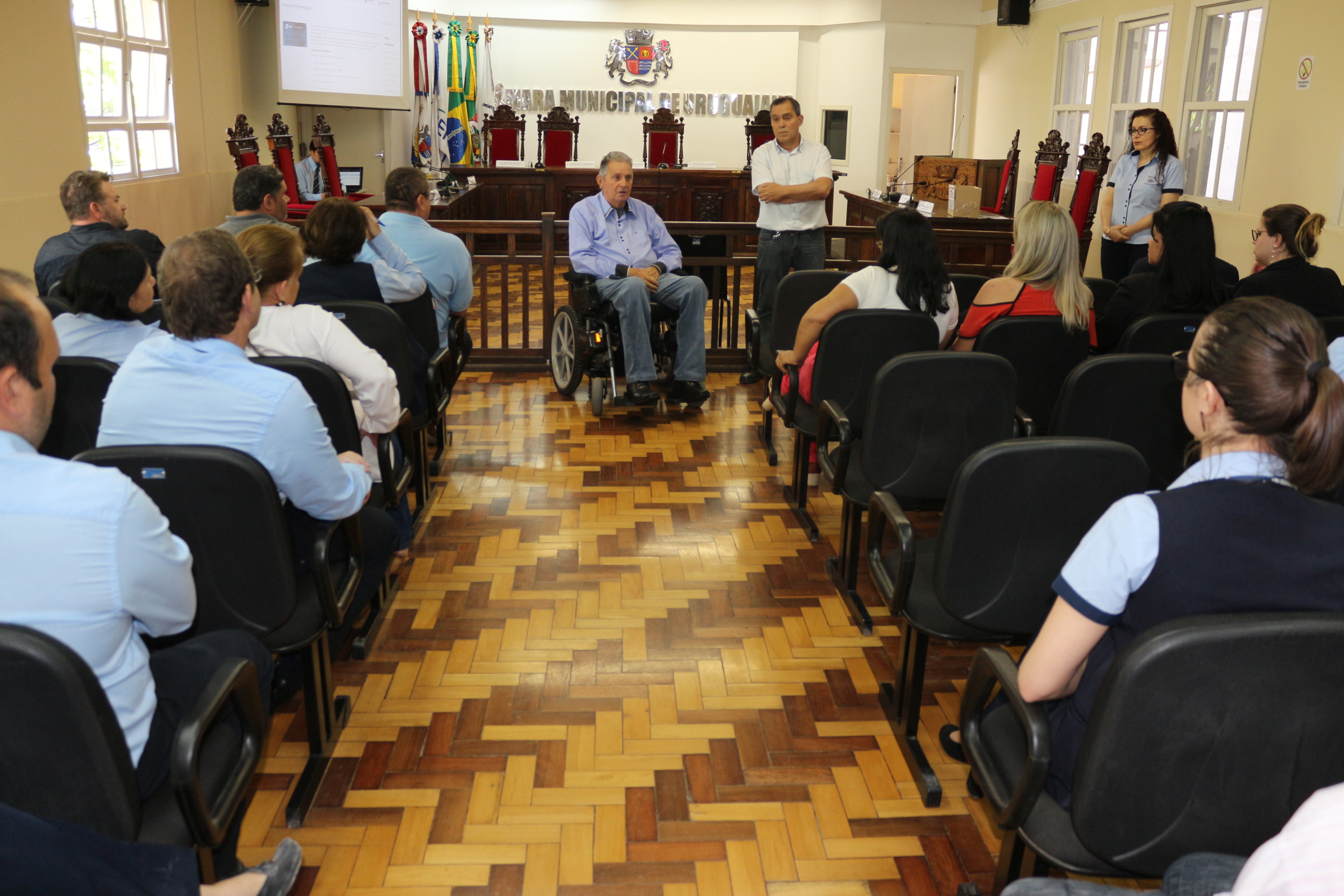 Servidores recebem cartão-alimentação